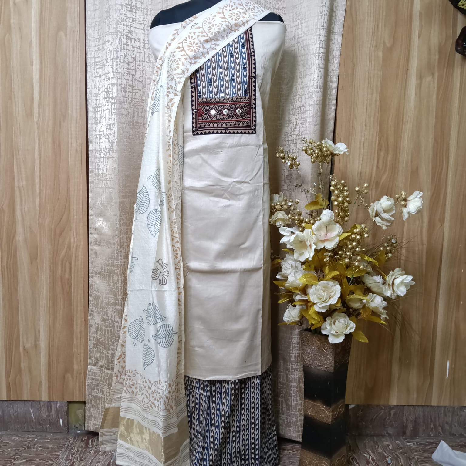 Cream Ethnic Printed Cotton Chudithar Dress Material with Dupatta