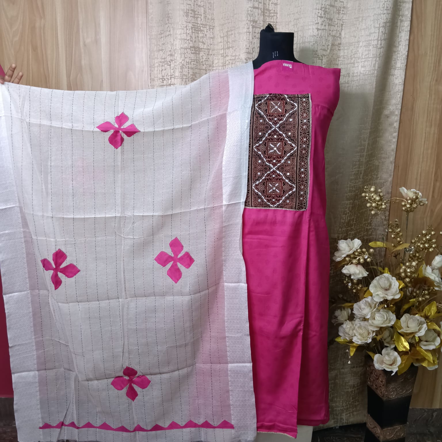 💖 Fuchsia Pink Rayon Cotton Chudithar Dress Material with Kalamkari Patch