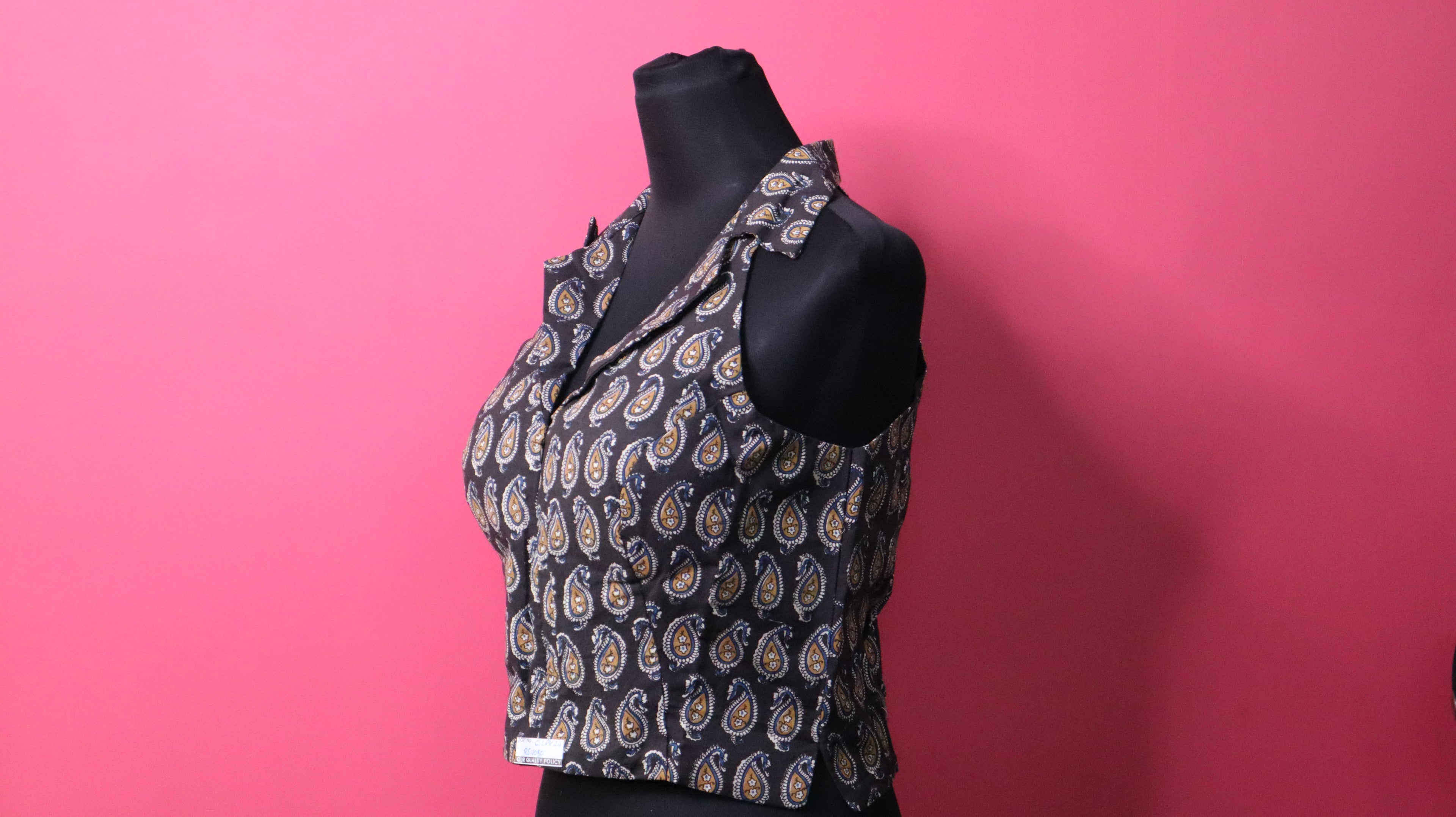 Black Paisley Print Collared Sleeveless Designer Blouse