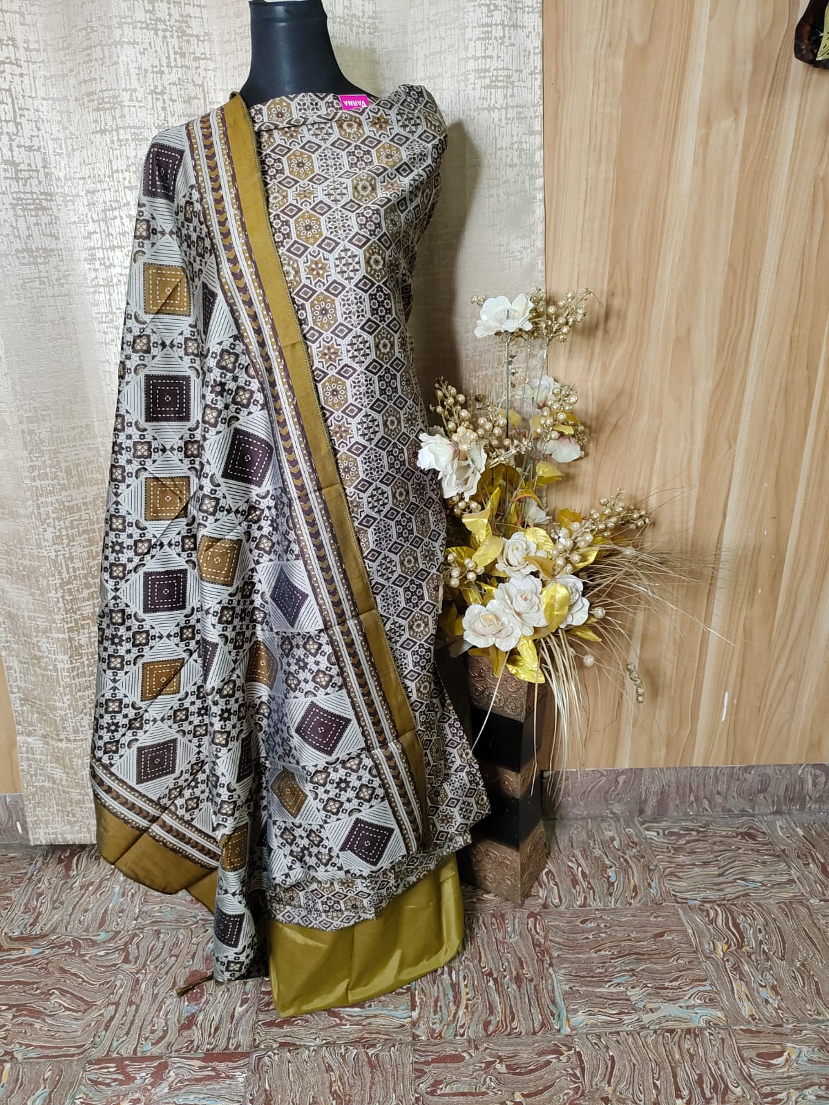 Women's Silk Saree with Azrath Print &amp; Silk Shawl – Brown &amp; Mustard